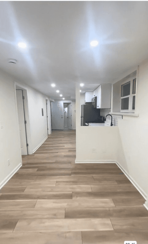 Albany Apartment: 98 Chestnut Street