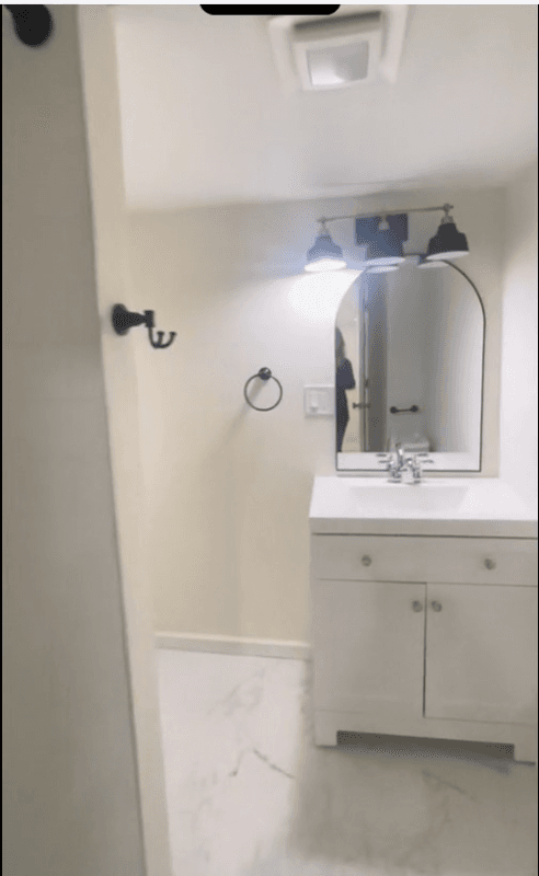 Albany Apartment: 98 Chestnut Street