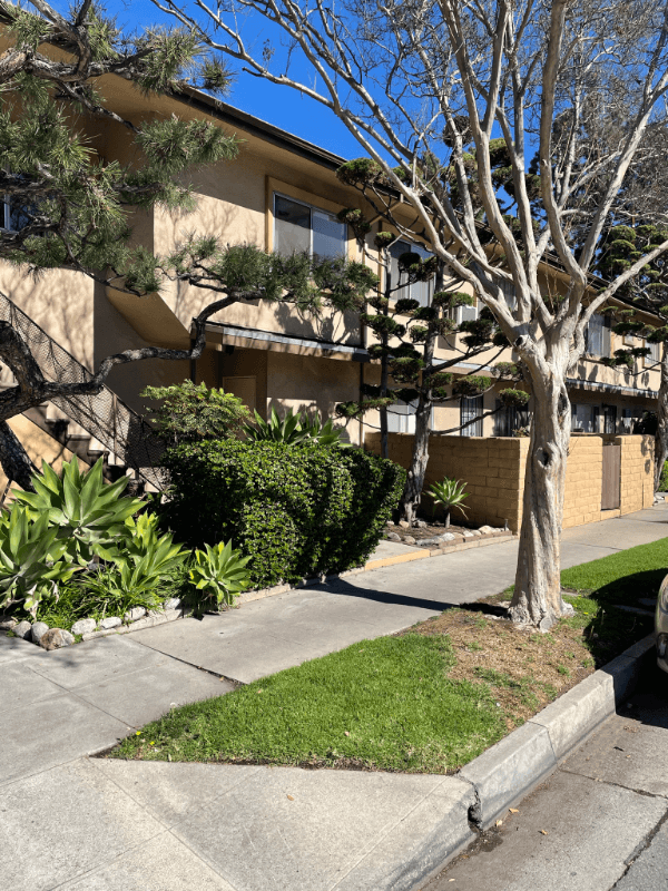 Pasadena Apartment: 721 Cordova St