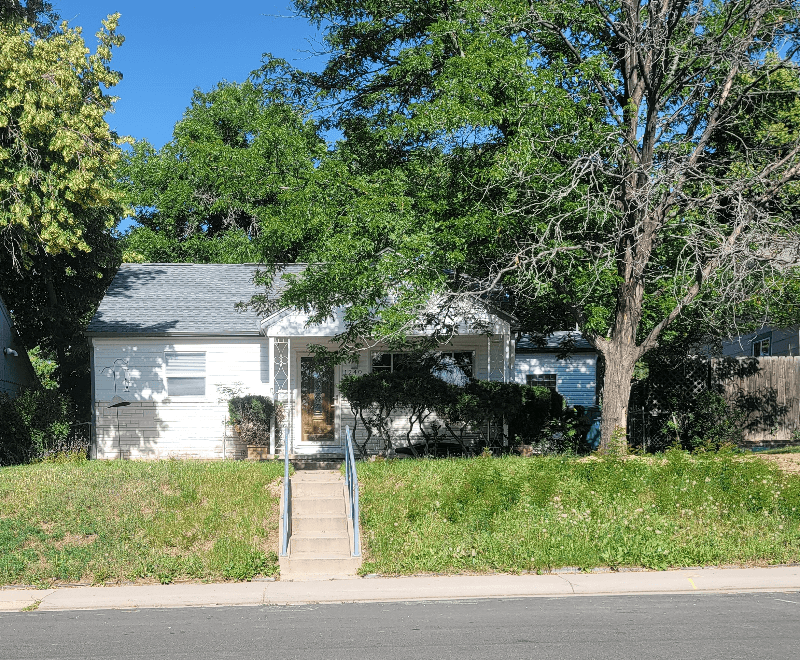 Aurora Single Room: 1240 Elmira St