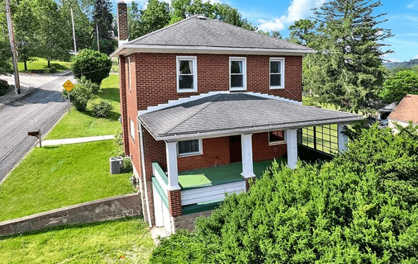 Monroeville House: 4214 Northern Pike