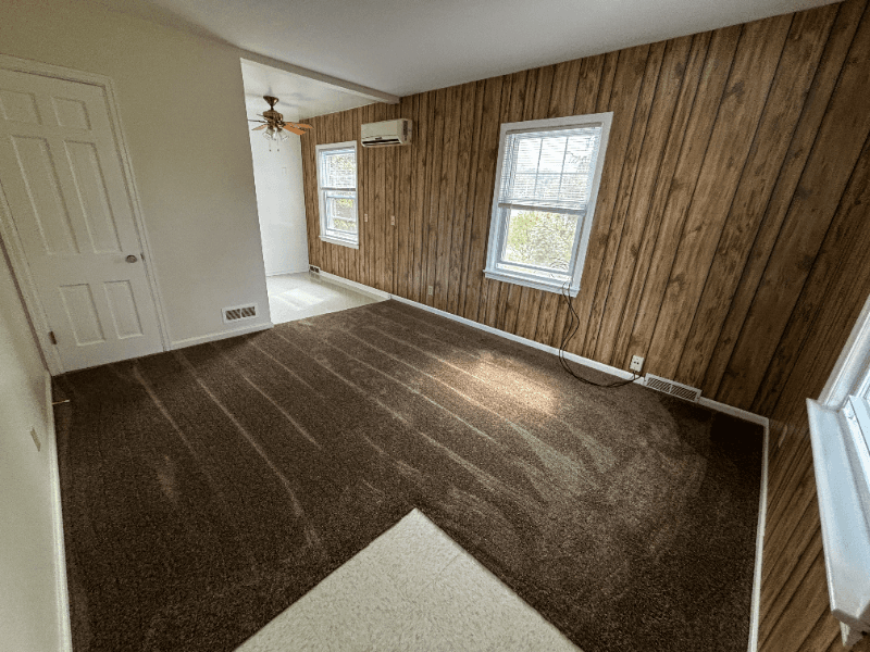 Kalamazoo Apartment: 142 Riverview Dr.
