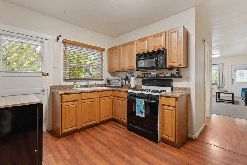 Salt Lake City Townhome: 1086 S Lake St