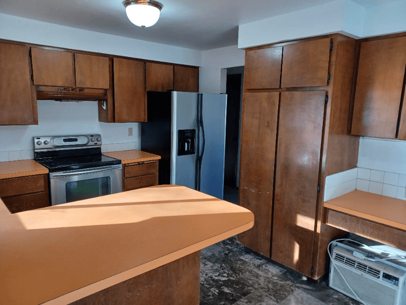 SPOKANE House: 3912 E HARTSON AVE