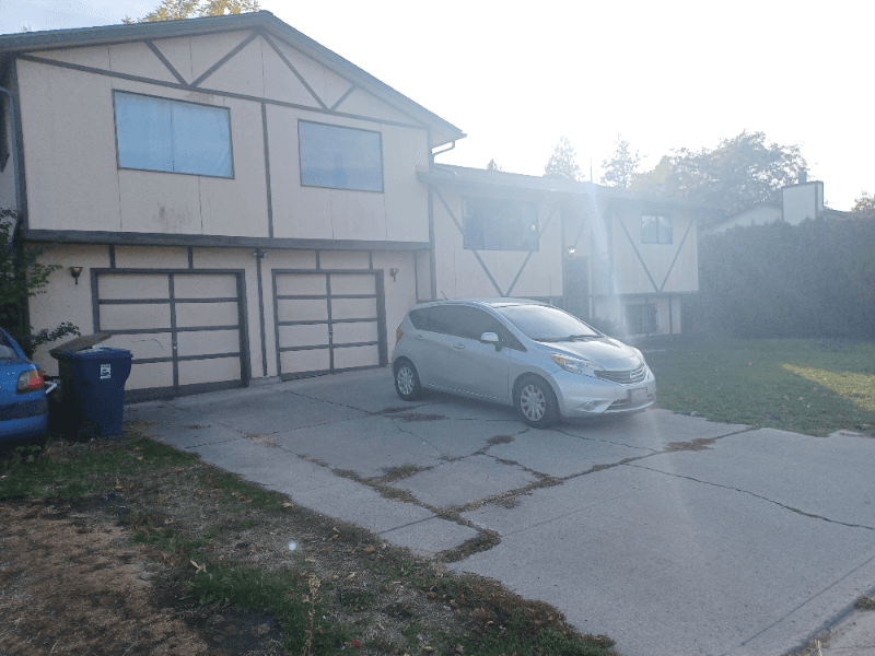 SPOKANE House: 3912 E HARTSON AVE