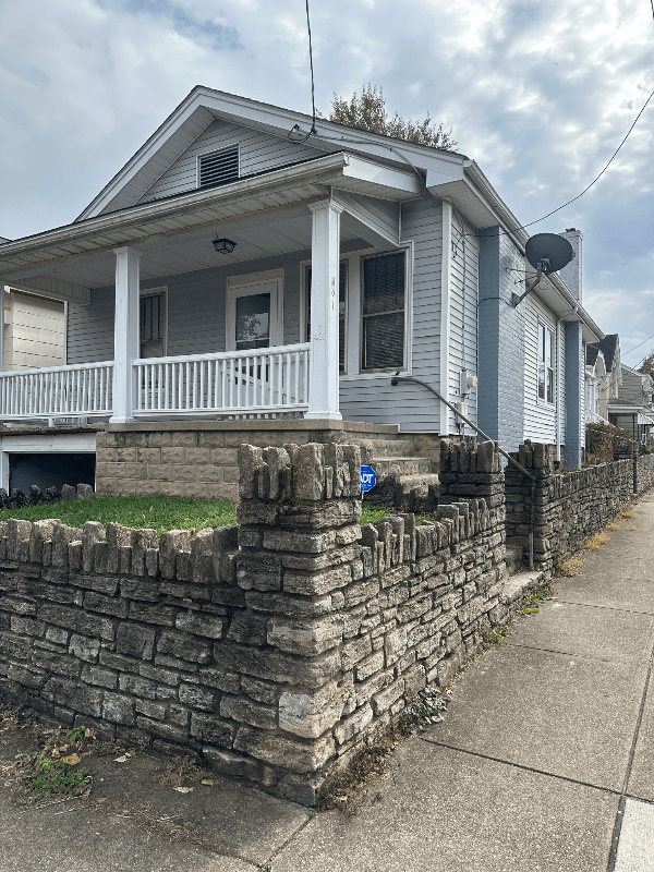 Covington House: 401 E 15th St