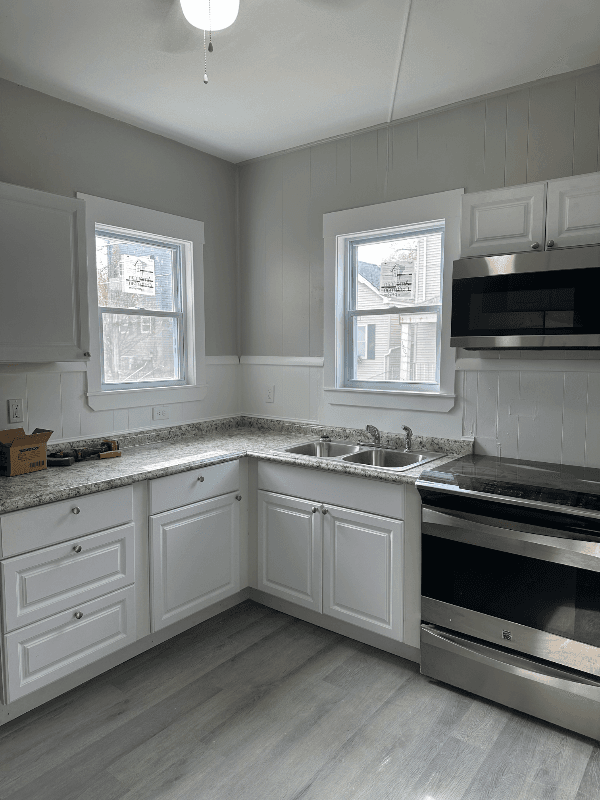 Covington House: 401 E 15th St