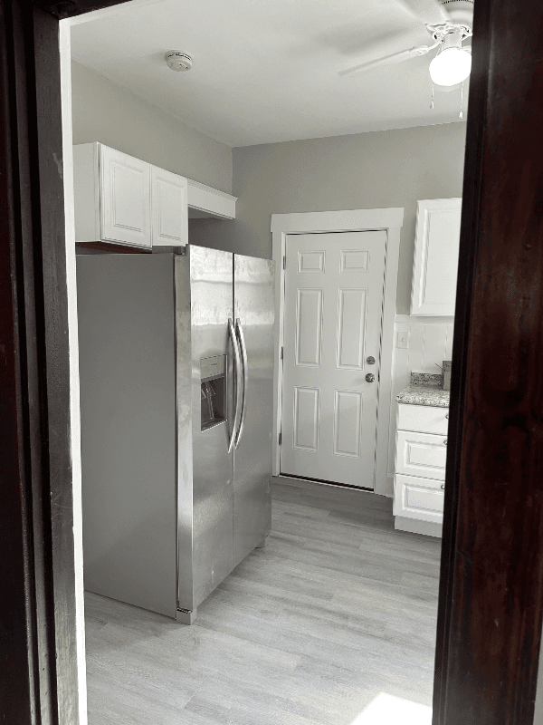 Covington House: 401 E 15th St