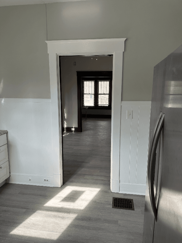 Covington House: 401 E 15th St