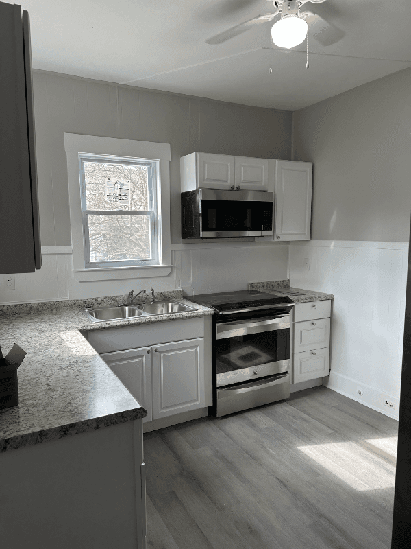 Covington House: 401 E 15th St
