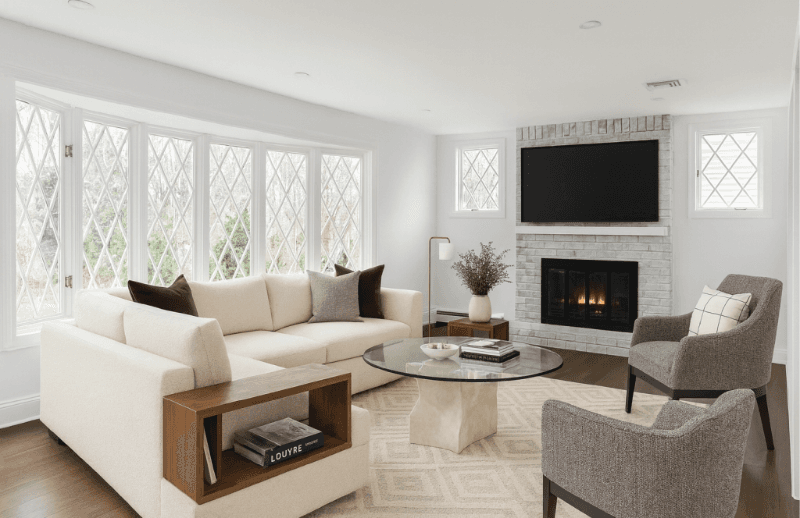 East Hanover House: 71 Tiffany Drive