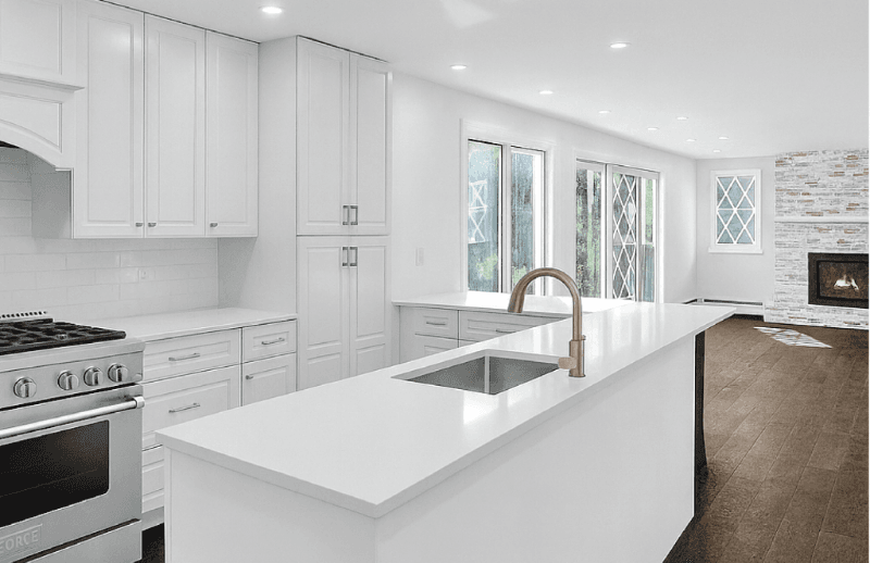 East Hanover House: 71 Tiffany Drive