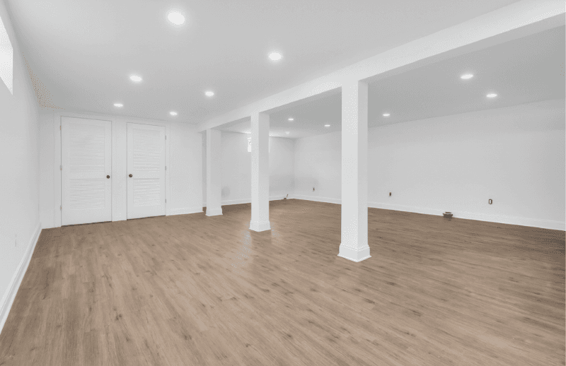 East Hanover House: 71 Tiffany Drive