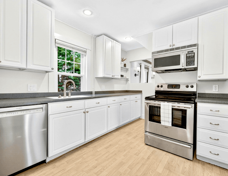 Wellesley House: 39R Twitchell Street