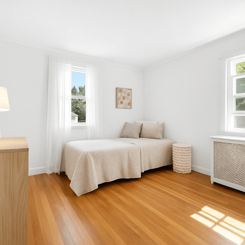 Wellesley House: 39R Twitchell Street