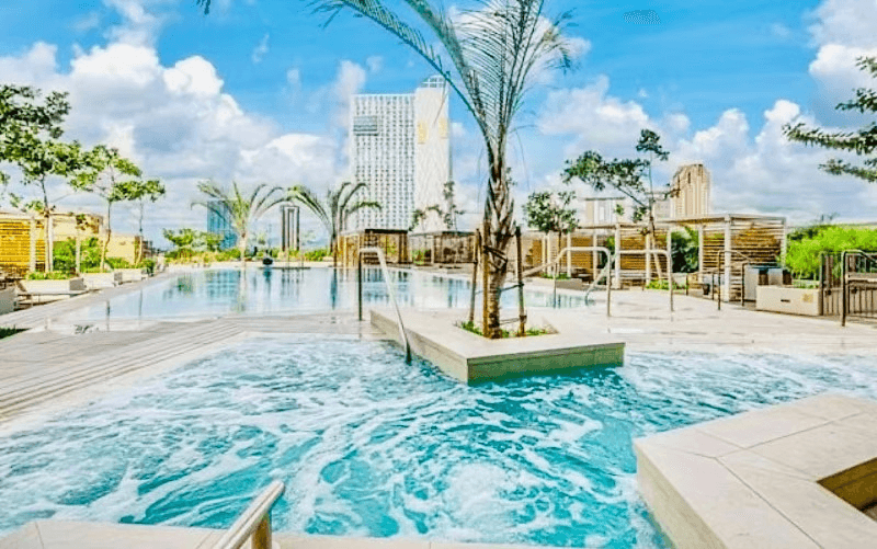 HONOLULU Condo: 987 Queen st