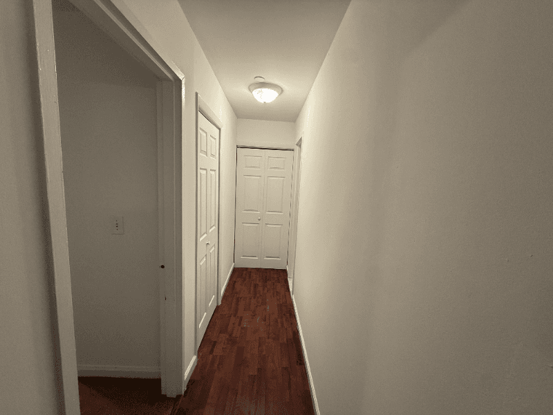 Edgewater Apartment: 208 UNDERCLIFF