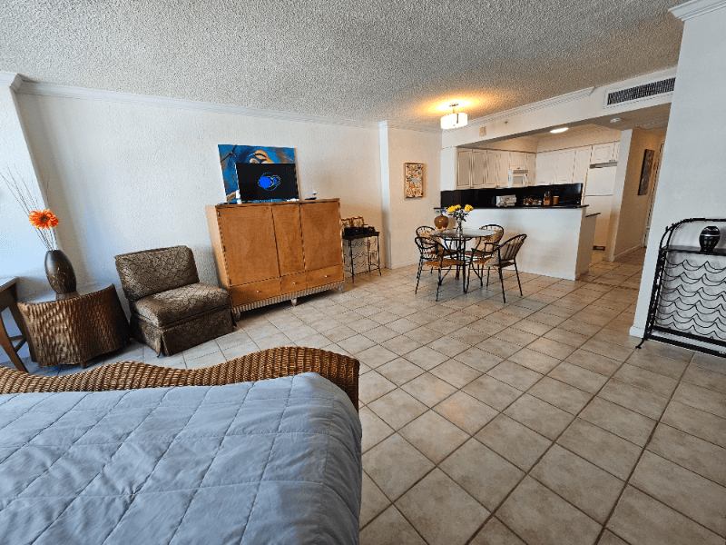Hollywood Condo: 2501 S OCEAN DR