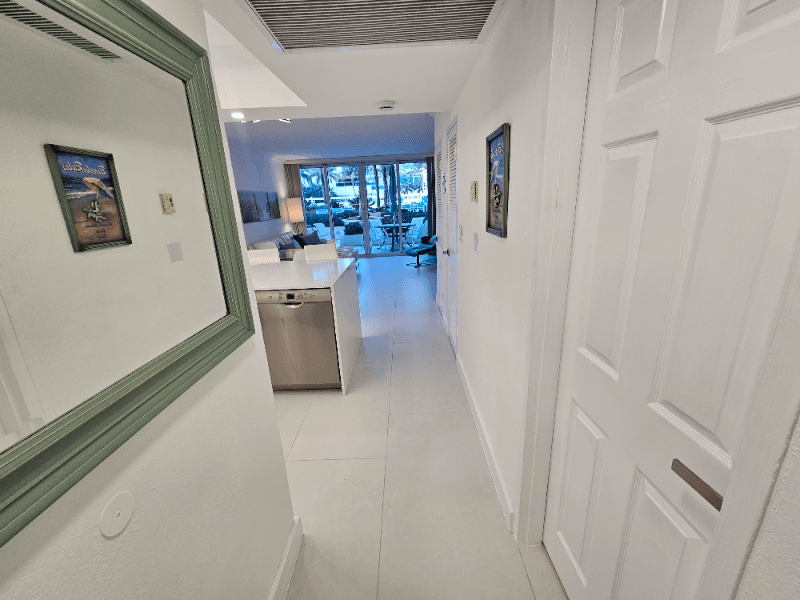 Hollywood Condo: 2501 S Ocean Dr