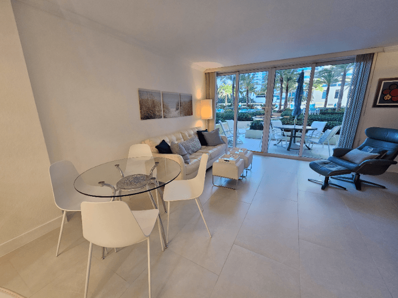 Hollywood Condo: 2501 S Ocean Dr