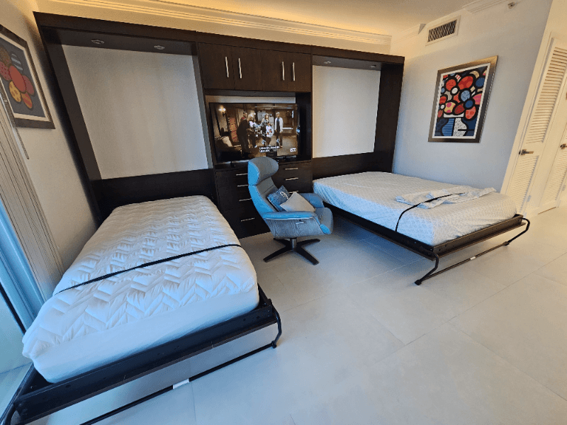 Hollywood Condo: 2501 S Ocean Dr