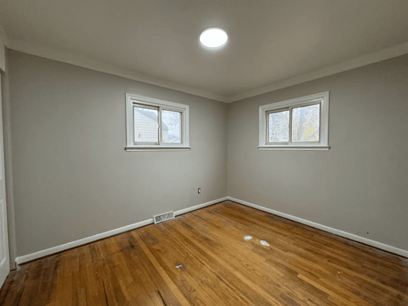 Hazel Park House: 1202 E George Ave