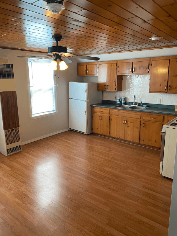Woonsocket Apartment: 166 newland ave