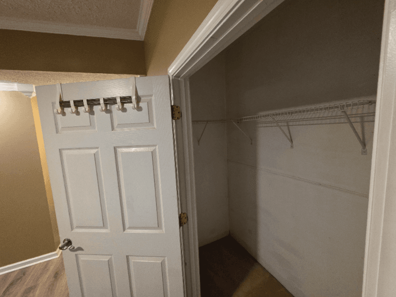 Gainesville Single Room: 3374 Royal Oaks Drive, Gainesville, Ga, 30506, USA