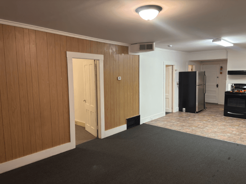 Franklin Apartment: 47 Elkins street, B