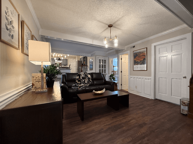 Raleigh House: 505 Westbrook Drive