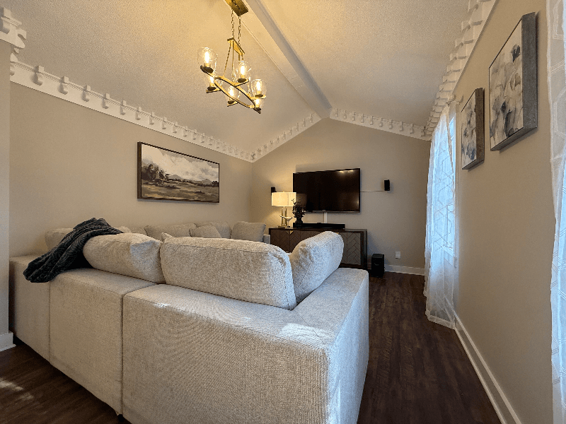 Raleigh House: 505 Westbrook Drive