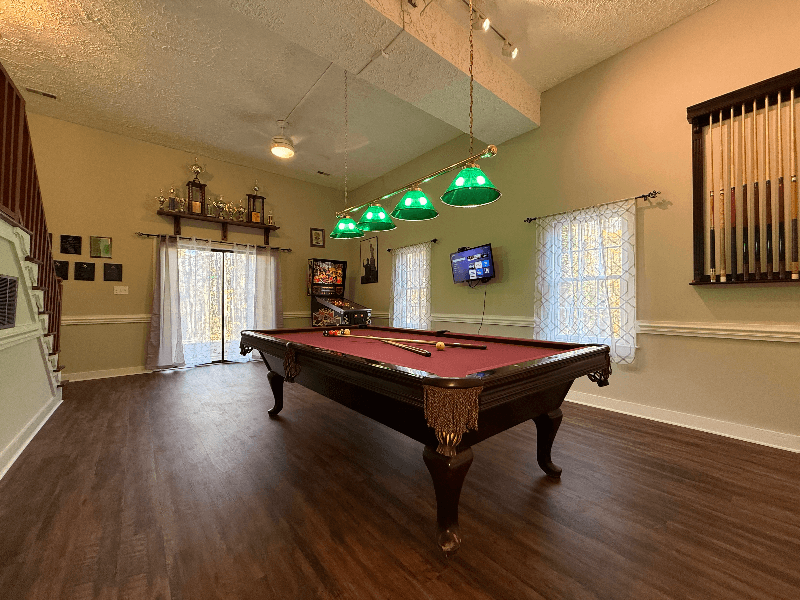 Raleigh House: 505 Westbrook Drive
