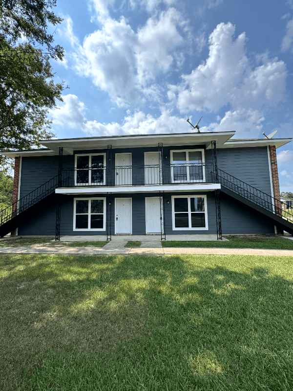 BATON ROUGE Multiplex: 1634 CLEAR LAKE DR