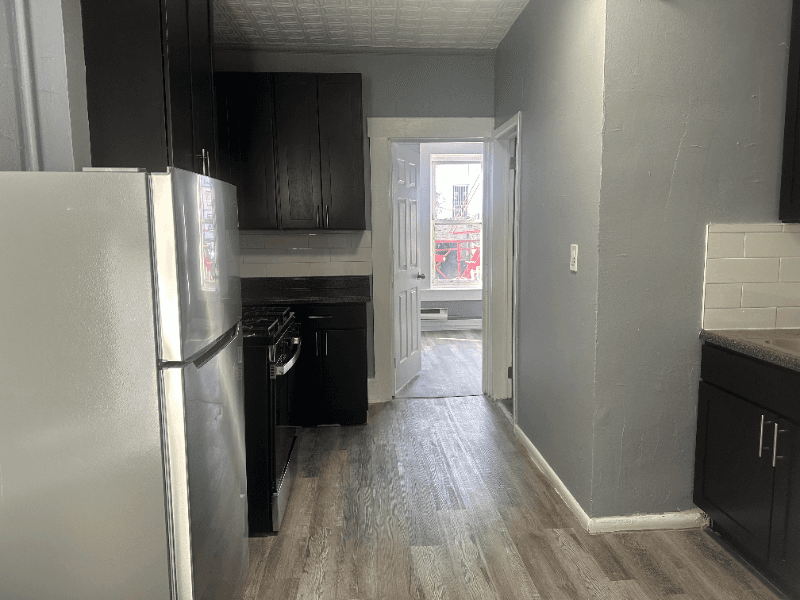 Passaic Apartment: 129 3rd Street