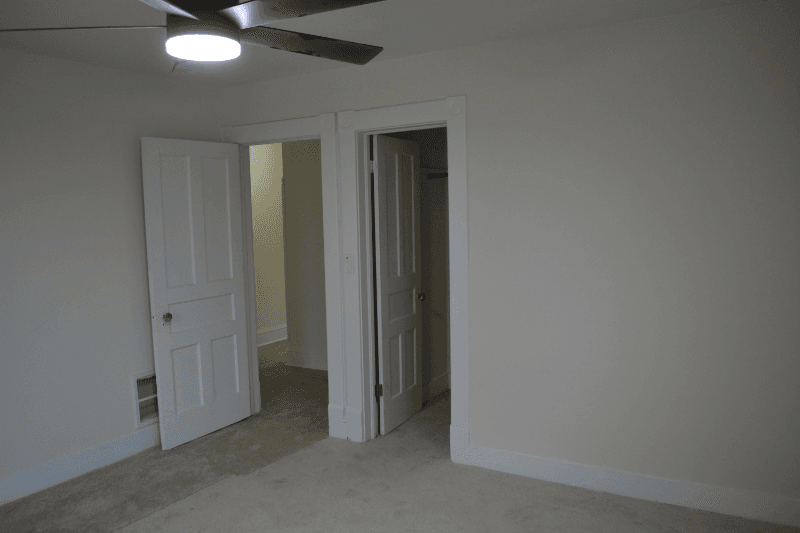 Ilion House: 330 E Main Street