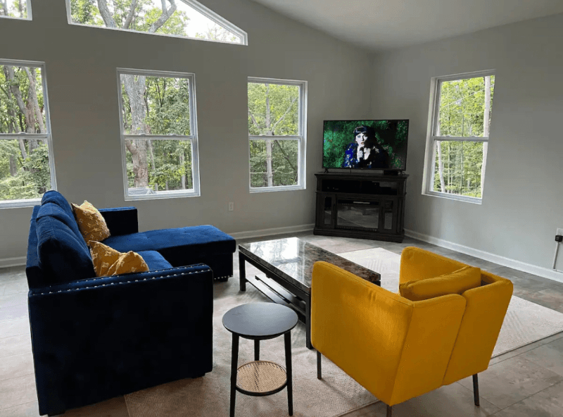 HARPERS FERRY House: 86 VALLEY VIEW RD