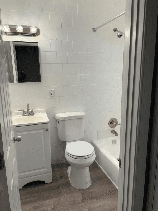 Baltimore Multiplex: 1121 Gleneagle Road