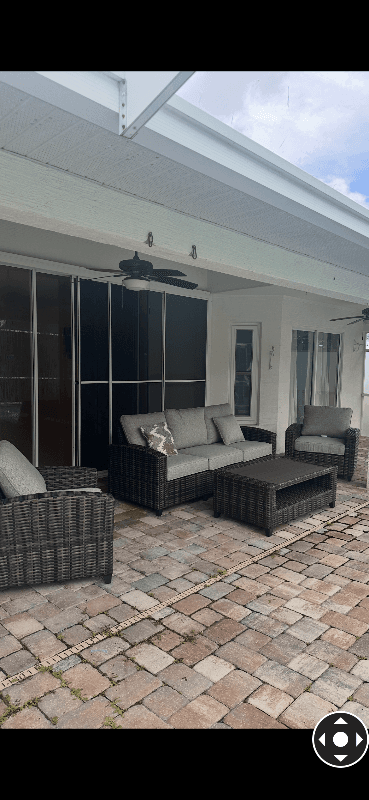 Spring Hill House: 5253 Frost Rd
