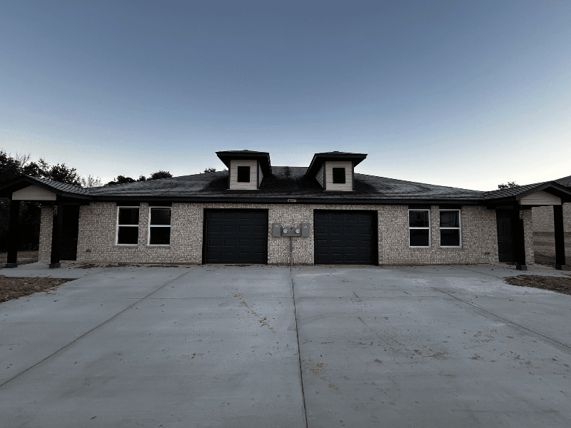 Poolville Townhome: 10028 W Hwy 199