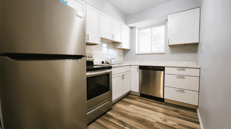 Saint Louis Apartment: 7874 Big Bend Blvd