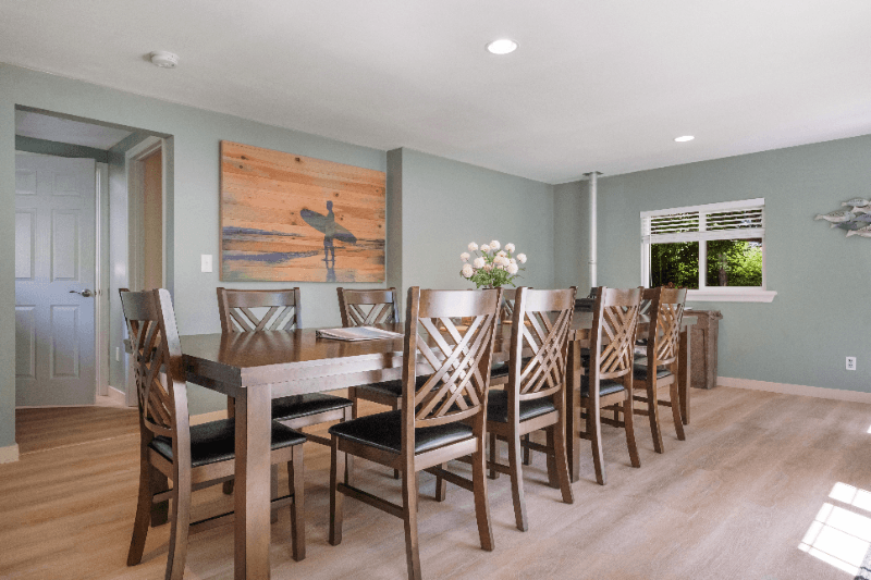Westport House: 711 N 3rd St