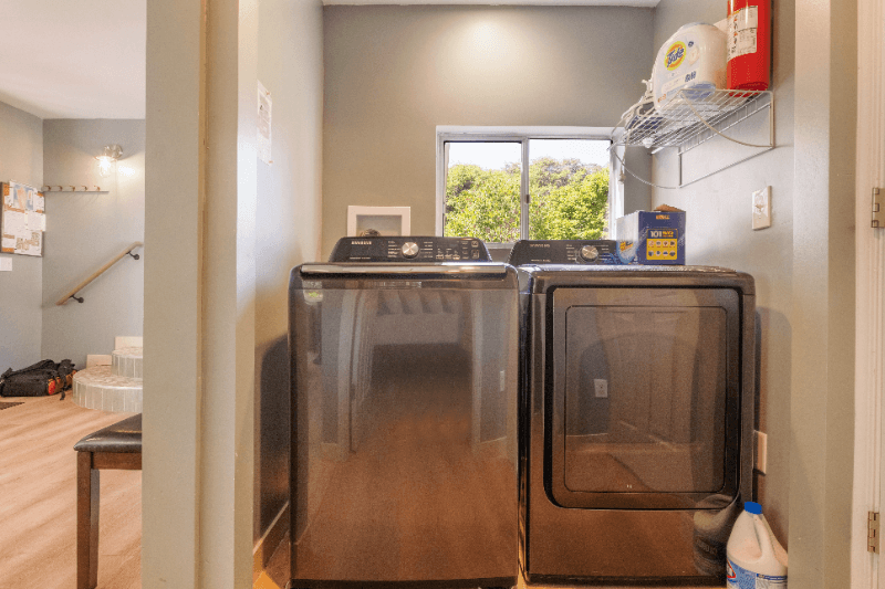 Westport House: 711 N 3rd St