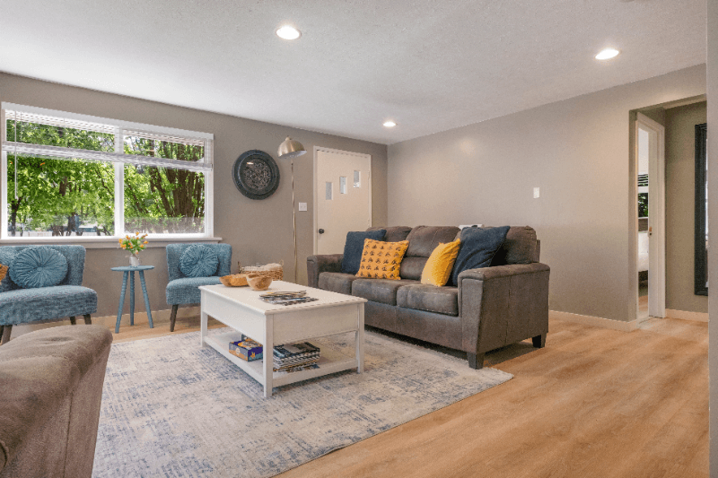 Westport House: 711 N 3rd St