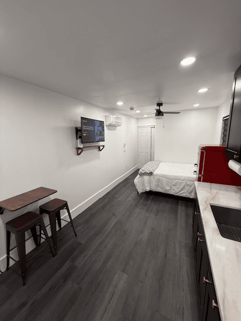 santa maria Multiplex: 823 e cypress street