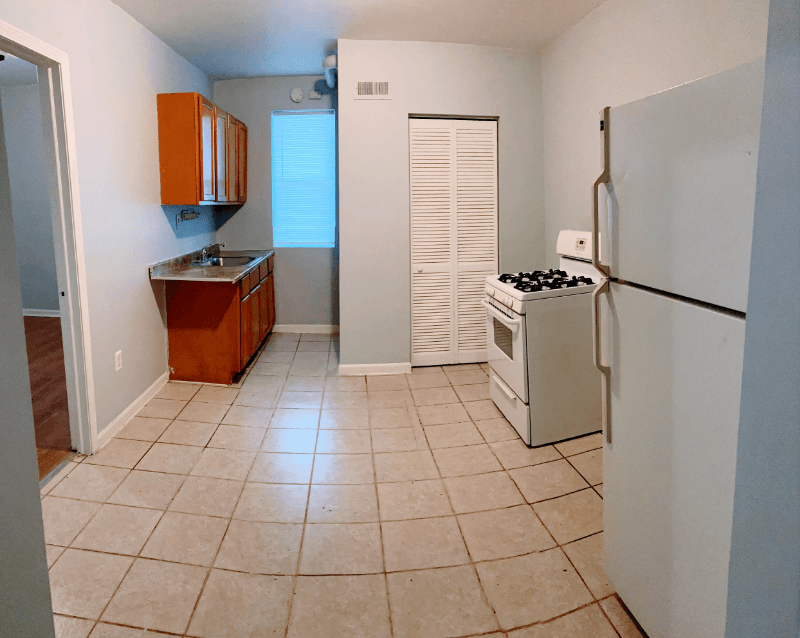 Chicago Apartment: 4851 S Ashland Ave