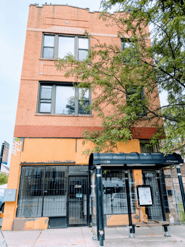 Chicago Apartment: 4851 S Ashland Ave