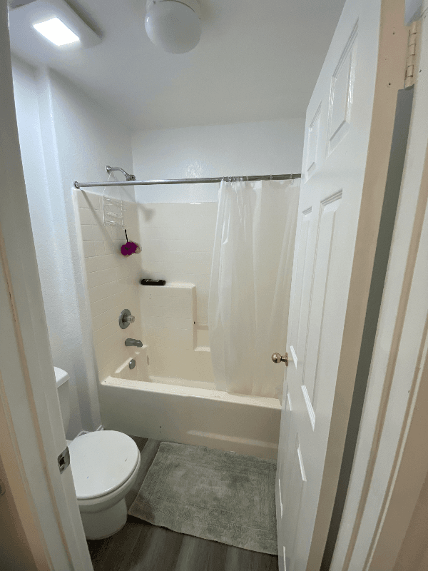 Victorville Single Room: 15221 hallmark Ln