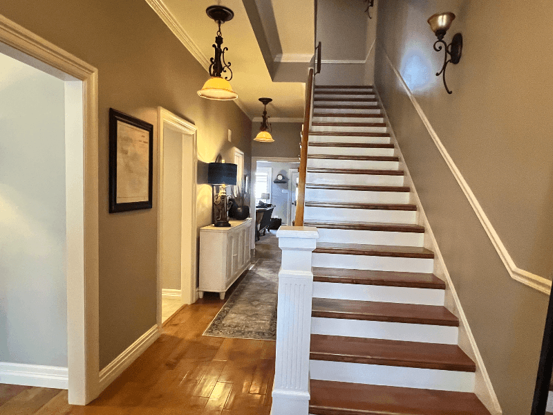 Midland Townhome: 37 Lafayette Pl