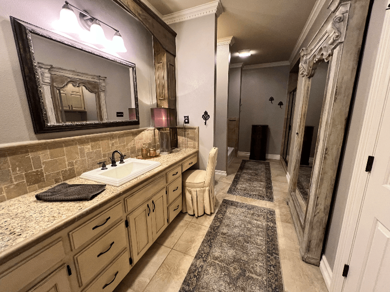Midland Townhome: 37 Lafayette Pl