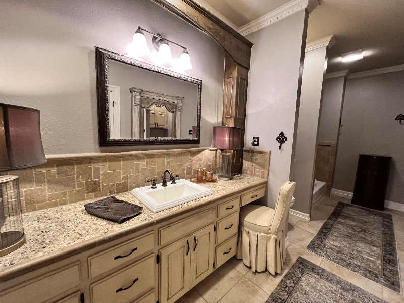 Midland Townhome: 37 Lafayette Pl